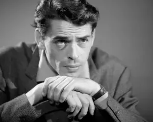 Jacques Brel : Un Voyage à Travers la Vie d'un Poète de la Chanson 2 Jacques Brel : Un Voyage à Travers la Vie d’un Poète de la Chanson