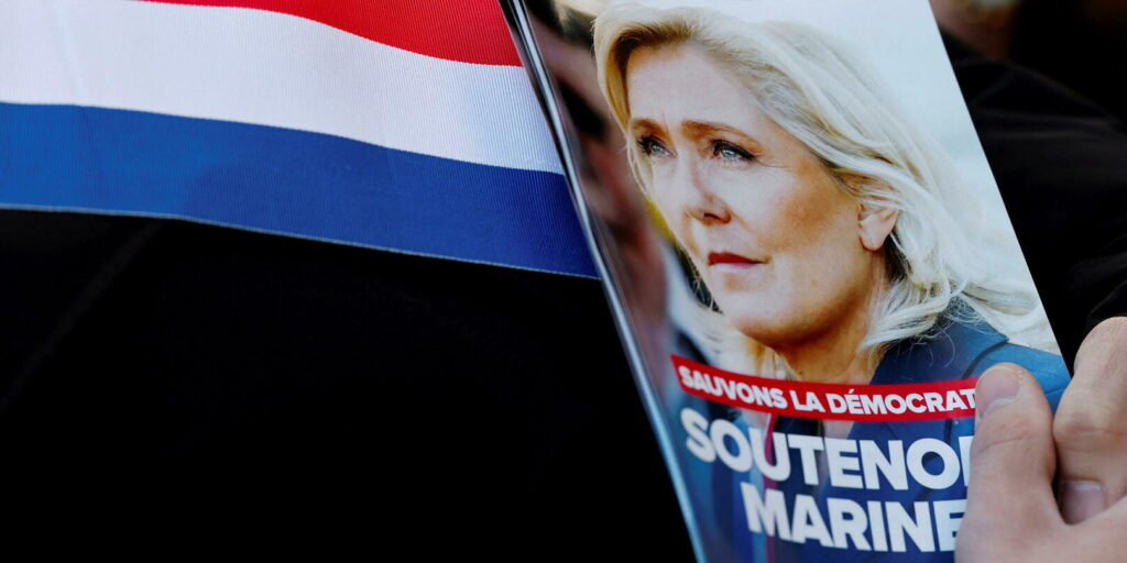 27519125lpw 27519368 mega une jpg 11013049