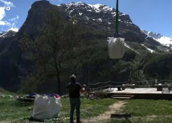 « Si le paradis existe, nous y sommes presque » : le hameau le plus isolé de France abrite 4 (heureux) habitants.