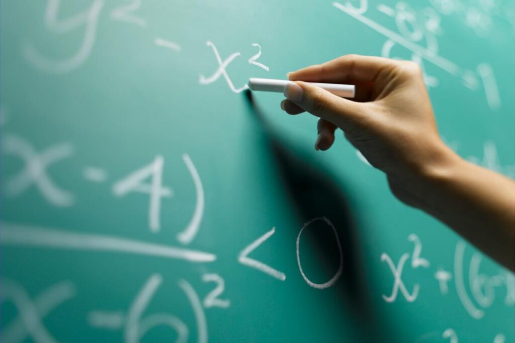 58 % des Français soutiennent l'instauration de quotas féminins dans les classes préparatoires scientifiques. 3 39305f6 sirius fs upload 1 sri7com89yui 1748946519758 gettyimages 72724343