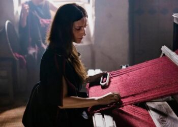 Une adaptation d’Homère oscillant entre la pornographie gay et le péplum parodique.