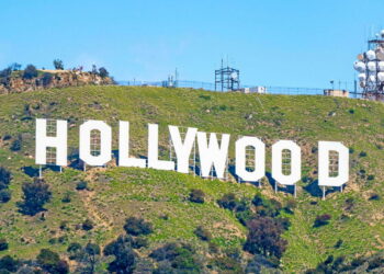 « Il est essentiel de fournir aux spectateurs de solides motivations pour se rendre au cinéma » 2 « Il est essentiel de fournir aux spectateurs de solides motivations pour se rendre au cinéma »