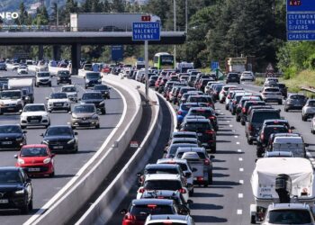 Du rouge et du noir : les prévisions de Bison futé pour le week-end de chassé-croisé des vacances. 9 Du rouge et du noir : les prévisions de Bison futé pour le week-end de chassé-croisé des vacances.
