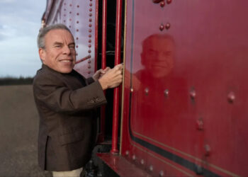 Harry Potter : Warwick Davis revient et un casting de renom pour la série HBO